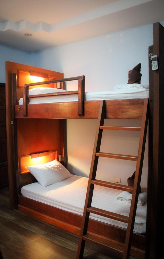 Phangan Barsay Hostel Thongsala Ngoại thất bức ảnh