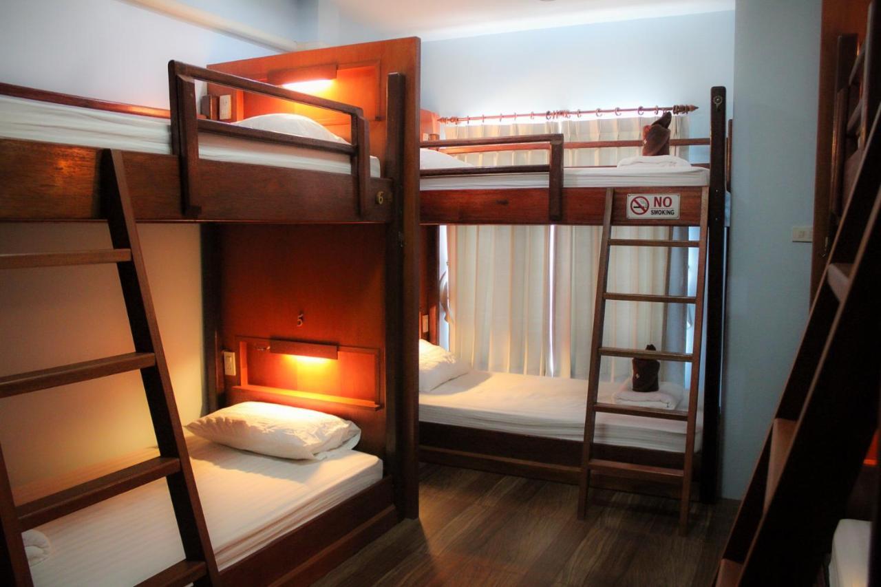 Phangan Barsay Hostel Thongsala Ngoại thất bức ảnh