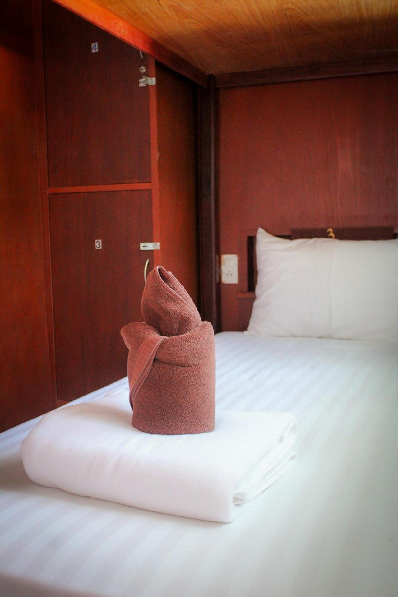 Phangan Barsay Hostel Thongsala Ngoại thất bức ảnh