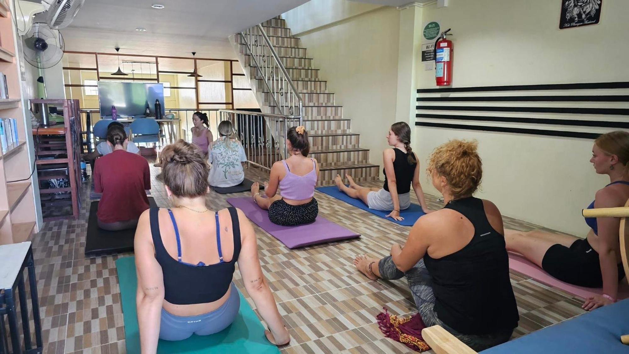 Phangan Barsay Hostel Thongsala Ngoại thất bức ảnh